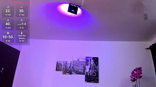 Snapshot of Amy_Kiitty_ chatting on October 31, 12:50 pm Amy Kiitty online show from October 31, 12:50 pm