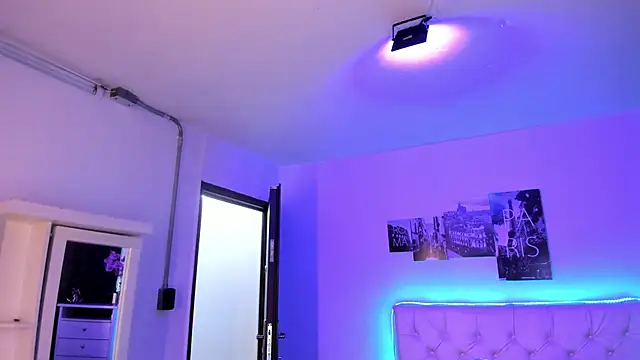 Snapshot of Amy_Kiitty_ chatting on November 20, 2:28 pm Amy Kiitty online show from November 20, 2:28 pm