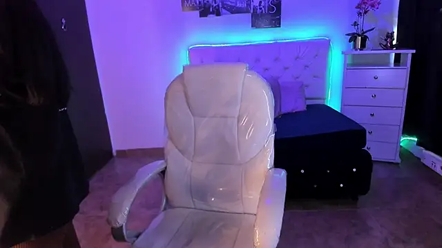 Snapshot of Amy_Kiitty_ chatting on November 25, 12:49 pm Amy Kiitty online show from November 25, 12:49 pm