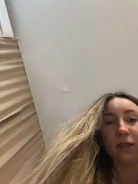 viviandaimond1 online show from February 4, 10:45 pm