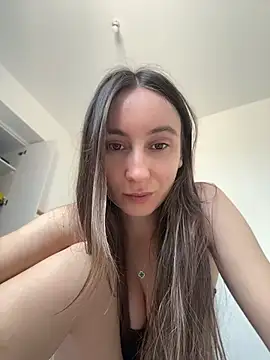 viviandaimond1 online show from May 13, 8:55 am