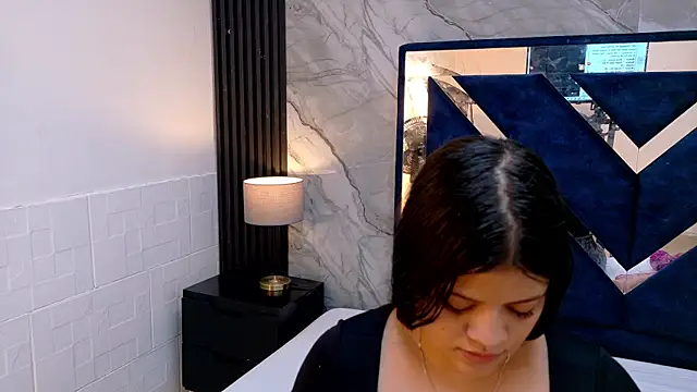 Snapshot of KarinaSimonz chatting on June 12, 8:08 pm KarinaSimonz online show from June 12, 8:08 pm
