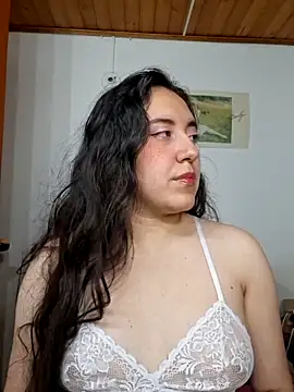 Emi chik online show from April 26, 3:15 am