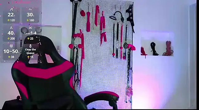 Snapshot of Megaan_Greey chatting on December 16, 12:16 pm Megaan Greey online show from December 16, 12:16 pm