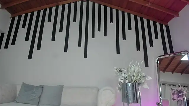 KatieNolan 1 online show from March 5, 1:31 am