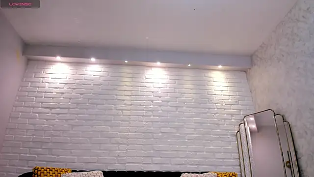 KatieNolan 1 online show from November 24, 7:46 pm