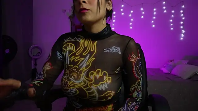 tammylee  online show from September 28, 6:41 am