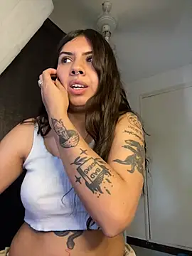 Snapshot of Argentiiniita chatting on November 26, 10:00 pm Argentiiniita online show from November 26, 10:00 pm