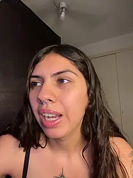 Snapshot of Argentiiniita chatting on November 28, 12:46 am Argentiiniita online show from November 28, 12:46 am