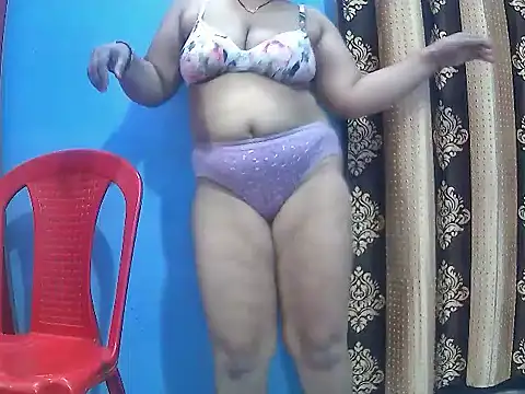 Snapshot of naina-80 chatting on November 3, 6:25 am naina-80 online show from November 3, 6:25 am