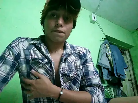 Snapshot of ruygw chatting on December 8, 9:02 am ruygw online show from December 8, 9:02 am