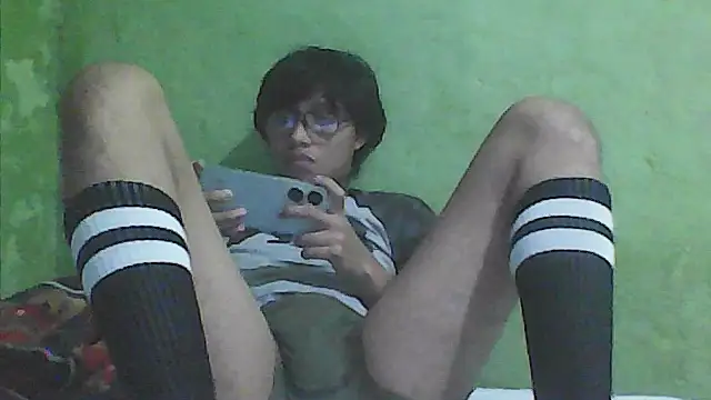 Snapshot of ruygw chatting on October 19, 4:46 am ruygw online show from October 19, 4:46 am