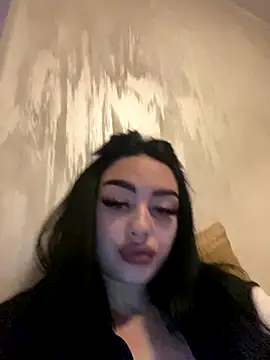 Snapshot of Gya_Rue chatting on December 19, 8:49 pm Gya Rue online show from December 19, 8:49 pm