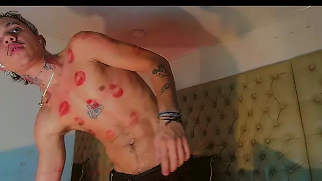 HannibalLester online show from February 15, 8:22 am