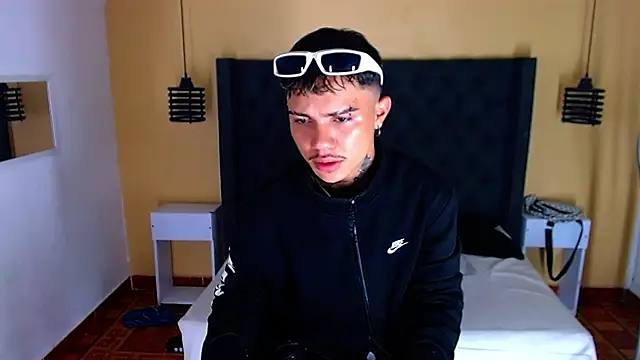 HannibalLester online show from March 20, 8:20 am