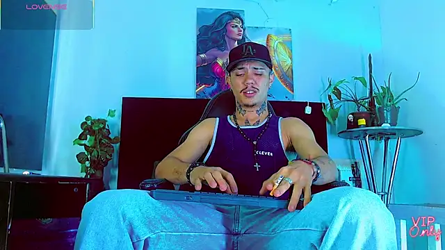 HannibalLester online show from February 18, 3:24 am