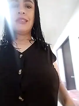 hailey85 online show from December 16, 8:47 pm