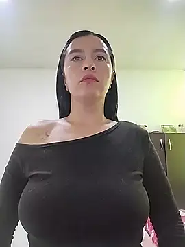 hailey85 online show from July 19, 7:17 pm