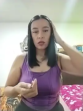 hailey85 online show from August 1, 10:30 pm