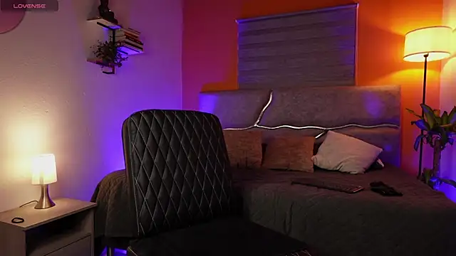 maximusclark1 online show from June 26, 4:28 am