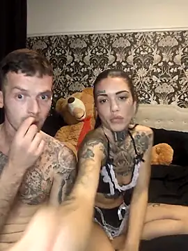 MrRaveMissBehave93 online show from March 22, 1:11 am