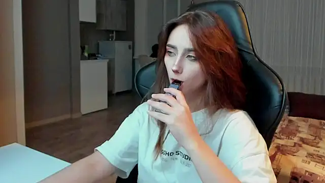 SilverDream online show from February 11, 1:41 am