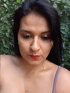 elena jonees online show from July 8, 8:46 pm