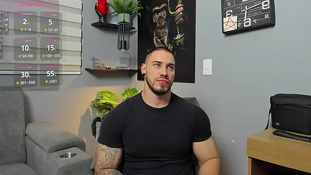 Snapshot of Giorgio-Leone chatting on October 23, 12:21 am Giorgio-Leone online show from October 23, 12:21 am