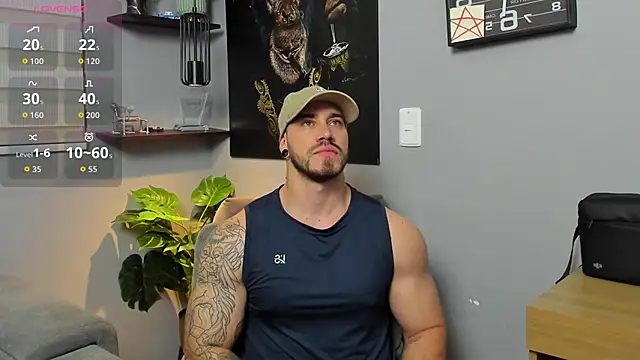 Snapshot of Giorgio-Leone chatting on October 25, 1:24 am Giorgio-Leone online show from October 25, 1:24 am