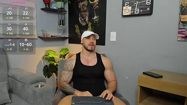 Snapshot of Giorgio-Leone chatting on November 2, 9:39 pm Giorgio-Leone online show from November 2, 9:39 pm