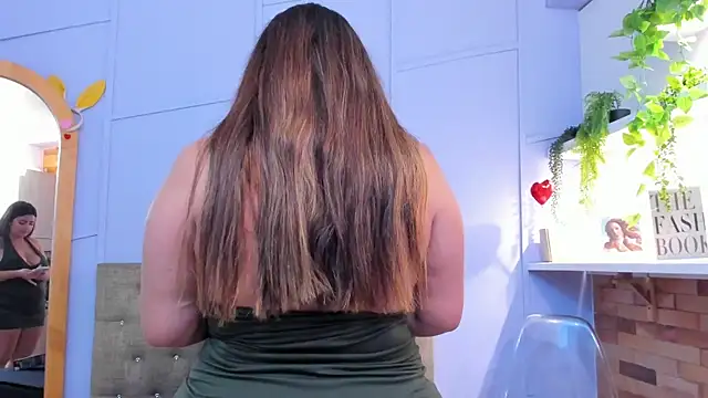 nathalie rossel online show from October 8, 8:06 pm