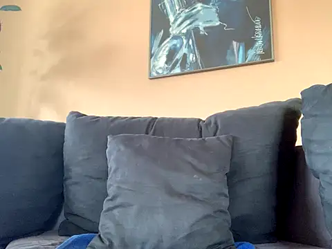 Bula94193 online show from November 3, 10:49 am