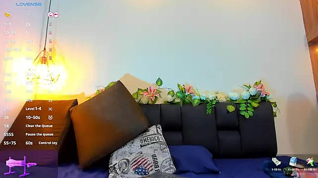 Snapshot of Hannah_williams1 chatting on January 25, 12:27 am Hannah williams1 online show from January 25, 12:27 am