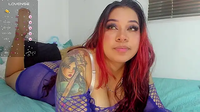 Snapshot of C_rose97 chatting on January 19, 9:55 pm C rose97 online show from January 19, 9:55 pm