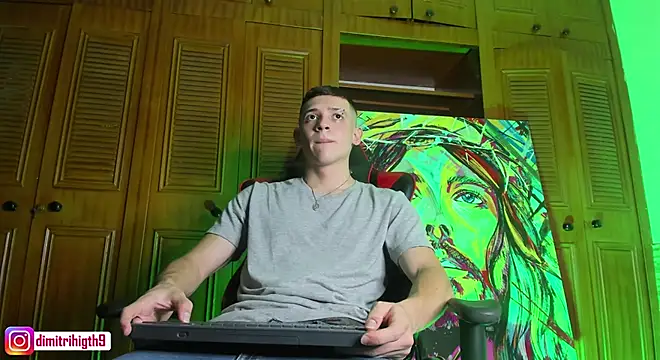 Snapshot of Dimitri_higth420 chatting on February 1, 1:12 am Dimitri higth420 online show from February 1, 1:12 am