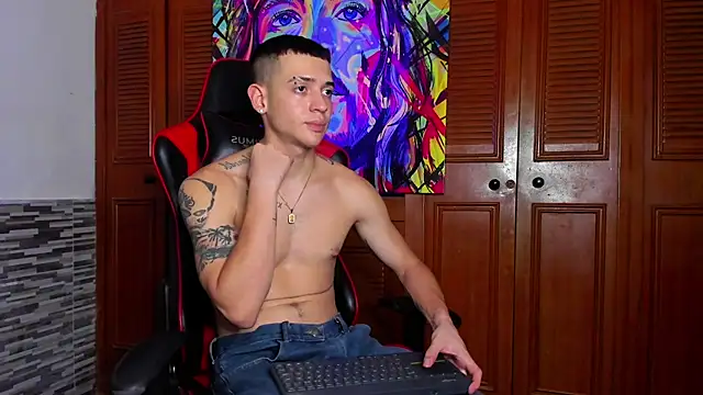 Snapshot of Dimitri_higth420 chatting on March 2, 6:27 am Dimitri higth420 online show from March 2, 6:27 am