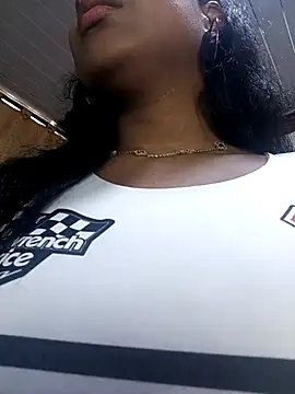 Snapshot of AnnieScott_ chatting on November 8, 7:34 pm AnnieScott online show from November 8, 7:34 pm