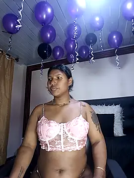 Snapshot of AnnieScott_ chatting on November 24, 9:03 pm AnnieScott online show from November 24, 9:03 pm