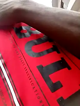 Snapshot of DalianHR33 chatting on February 27, 7:58 pm DalianHR33 online show from February 27, 7:58 pm