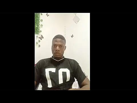 Snapshot of DalianHR33 chatting on June 2, 2:13 am DalianHR33 online show from June 2, 2:13 am