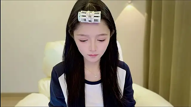 xiaodaibabyy online show from November 2, 1:46 pm