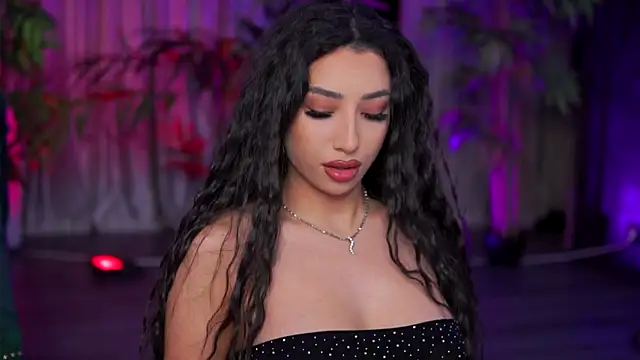 GinaValentinna online show from September 18, 7:16 pm