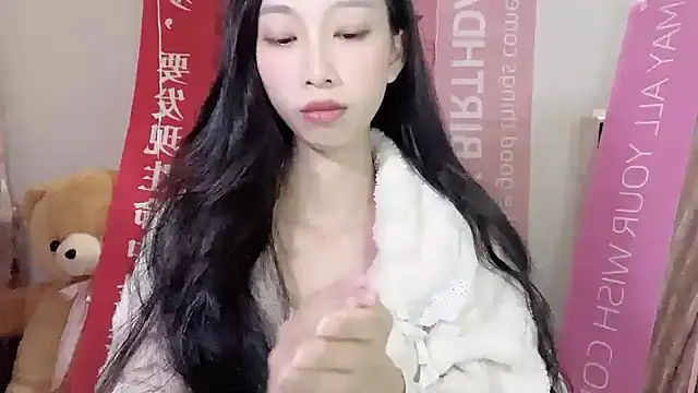 Lili-2 online show from December 4, 1:31 pm