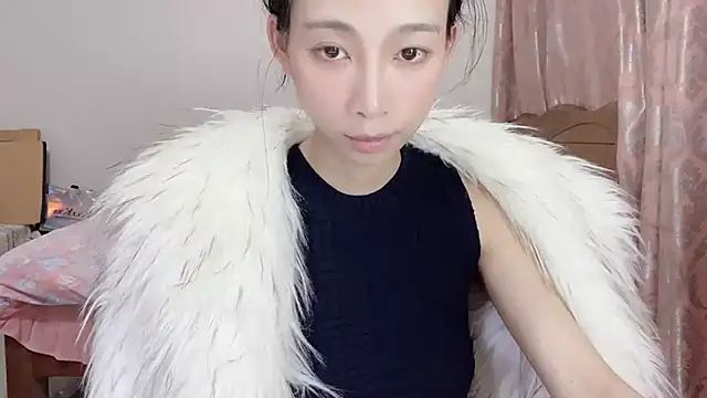 Lili-2 online show from March 11, 5:24 pm