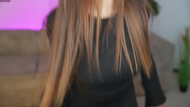 Julia  Star  online show from October 21, 7:09 am