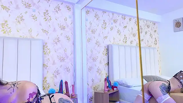 Snapshot of Derieri_D chatting on September 10, 12:49 pm Derieri D online show from September 10, 12:49 pm