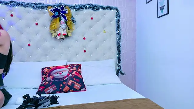 Snapshot of Derieri_D chatting on December 2, 6:36 pm Derieri D online show from December 2, 6:36 pm