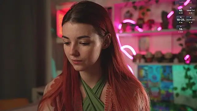 Snapshot of Charmings_054 chatting on February 16, 5:04 pm Charmings 054 online show from February 16, 5:04 pm