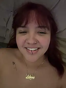 Snapshot of bbylynssicc chatting on November 12, 7:42 am bbylynssicc online show from November 12, 7:42 am