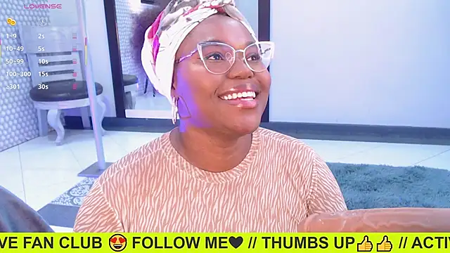 Snapshot of Makena_gh chatting on January 25, 6:45 am Makena gh online show from January 25, 6:45 am